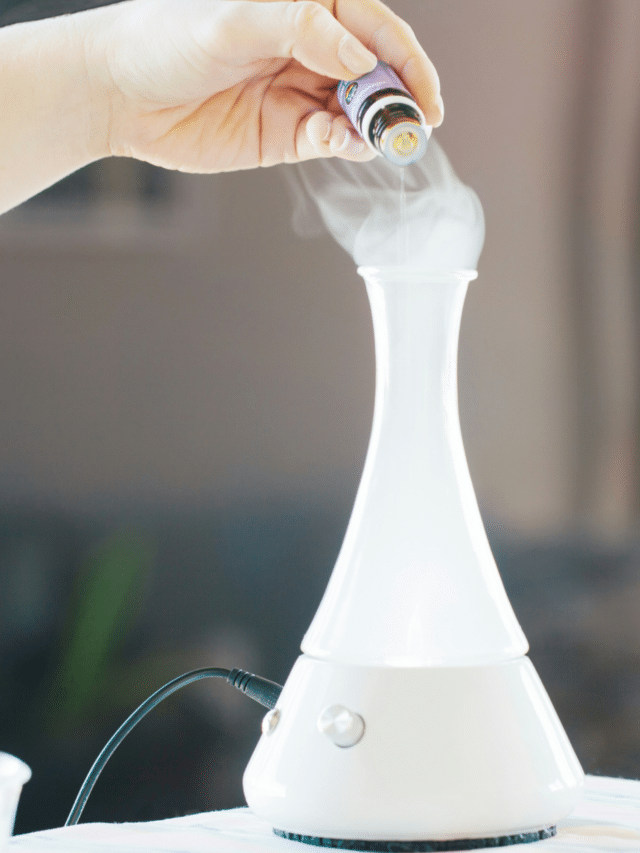 Managing Cold and Flu Symptoms with Essential Oils: A Guide to Aromatherapy